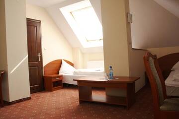 Фото номера Одноместный номер Отель Hotel Słowik г. Poniatowa 2