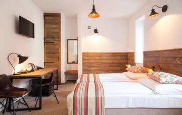 Фото номера Трехместный номер (для 3 взрослых) Отель Montis Hotel &amp; Spa г. Poniatowa 5